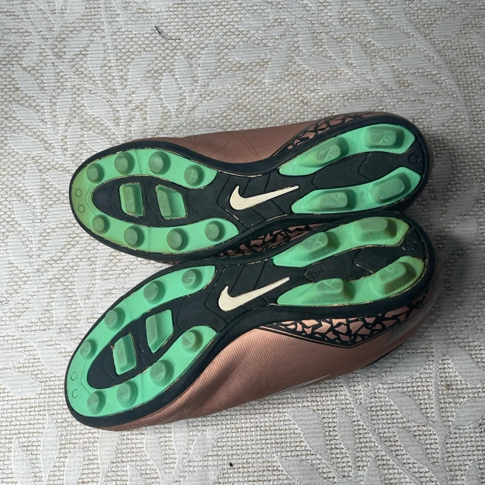 Nike Hypervenom Phade 2 FG-R GS Soccer Cleats Shoes Youth 6 /6Y